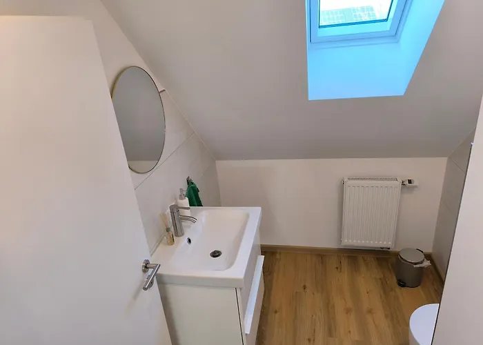 100qm - Grosszuegige Gaestewohnung Zum Wohlfuehlen Sehnde